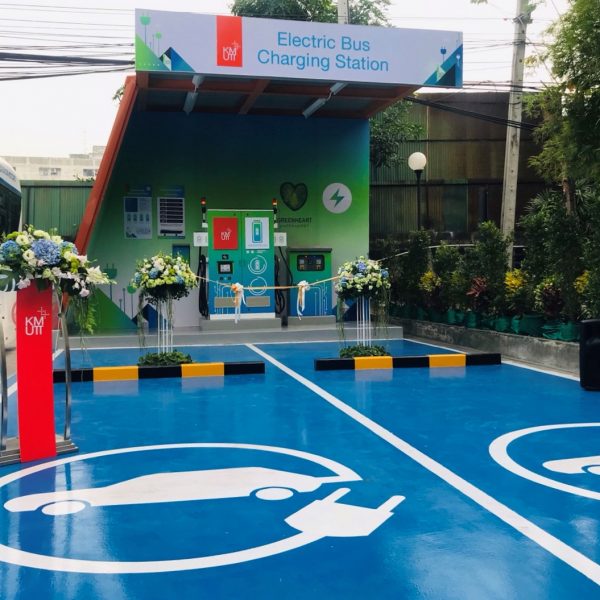 Opening KMUTT ’s electrical charge station