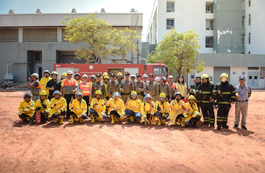 KMUTT performed evacuate the fire escape