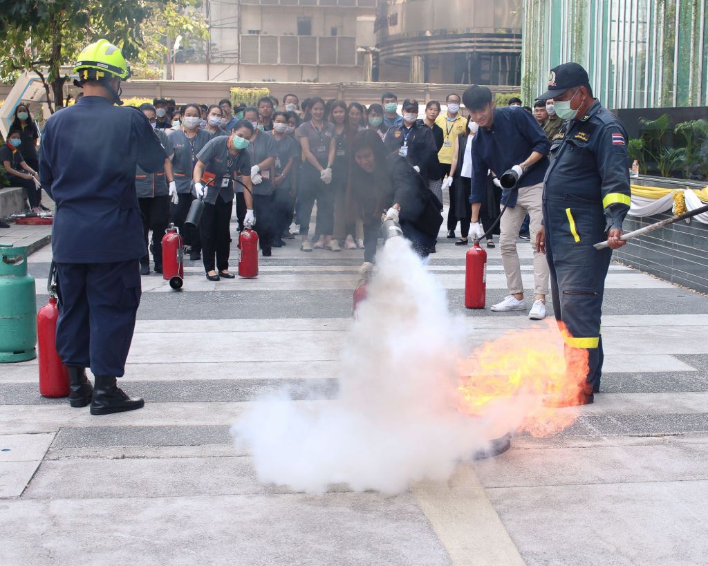 EESH organize a basic fire fighting training at Knowledge Exchange building (KX)