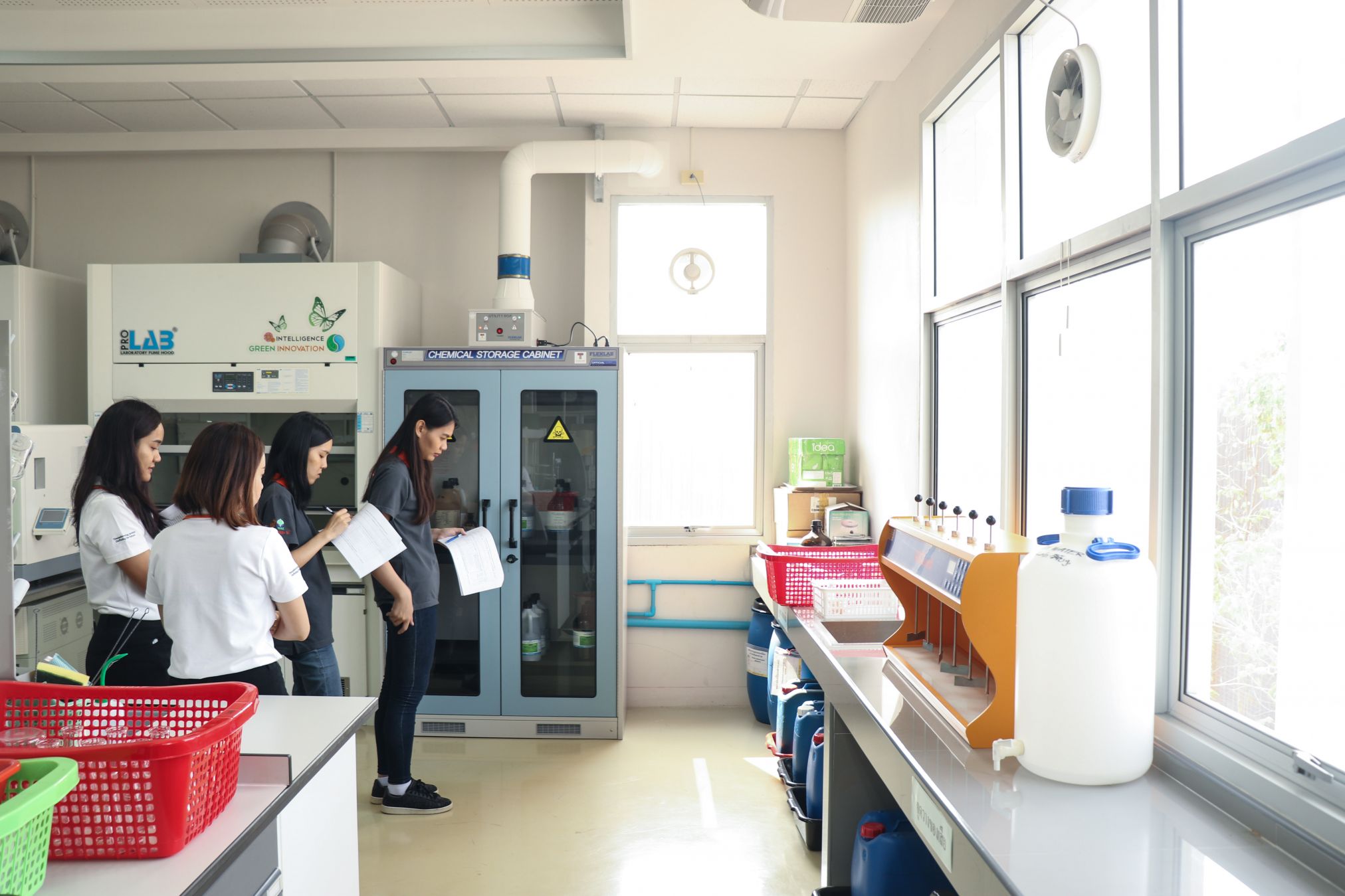 Workshop: Risk assessment and safety checklist in the laboratory of the KMUTT Ratchaburi campus.