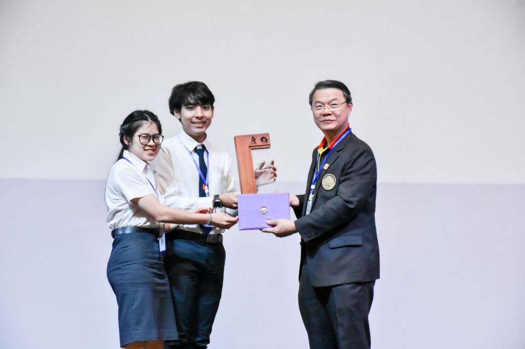 Best Oral Presentation in the 4th SUN Thailand 2019 (traffic and intelligence system)