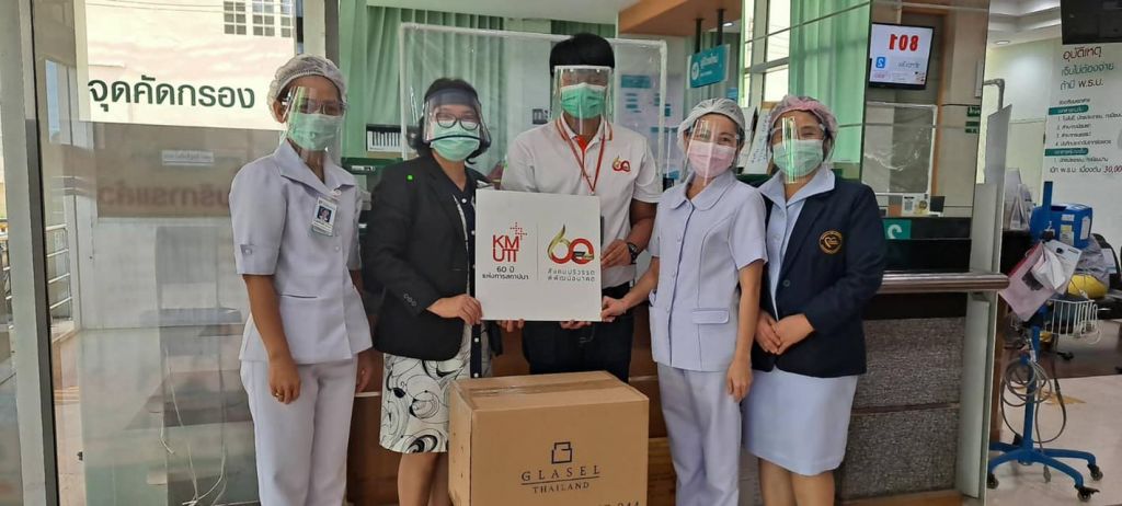 “Volunteer Ants” Crew of KMUTT Provides Medical Supply for Hospitals to Fight COVID-19