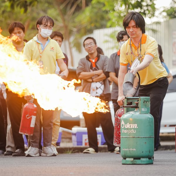 EESH Conducts Basic Firefighting Training for the Staff of the President’s Office Building