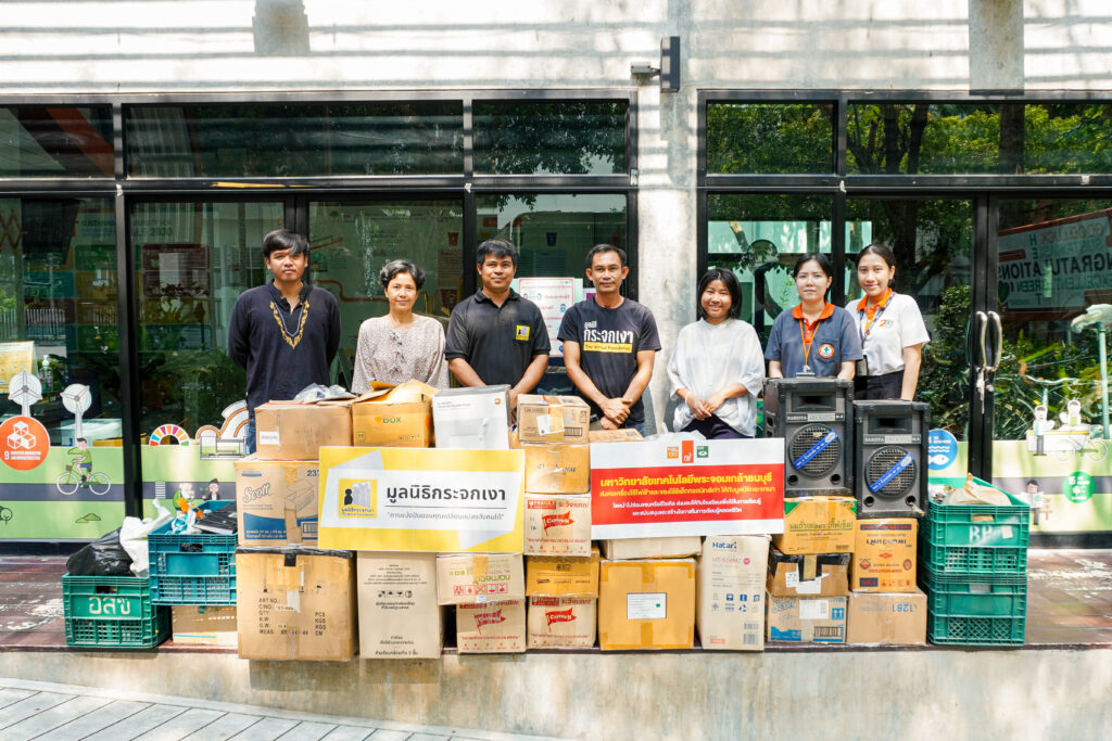 KMUTT Donates Electrical Appliances and Electronics to Mirror Foundation for Computer Project for…