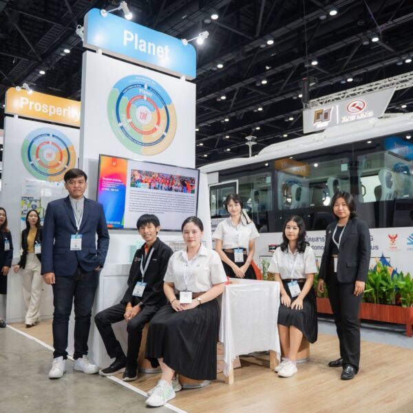 KMUTT Showcases Net-Zero Carbon Initiatives at ASEAN Sustainable Energy Week 2024