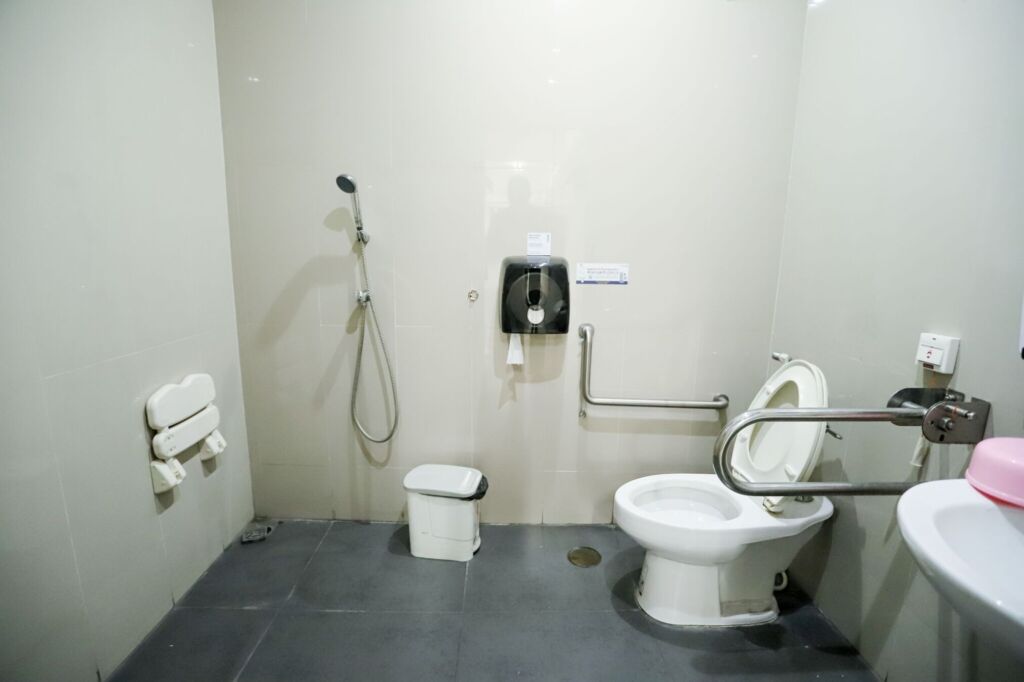 Disabled-access toilet at KMUTT