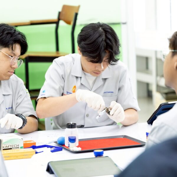 Bachelor of Technology Program in Industrial Technology, FIET, KMUTT, Organizes Training Program on Occupational Competency Standard for Dimensional Measurement Instrument Calibration, Level 3, for 3rd Year Students in the 2024 Academic Year