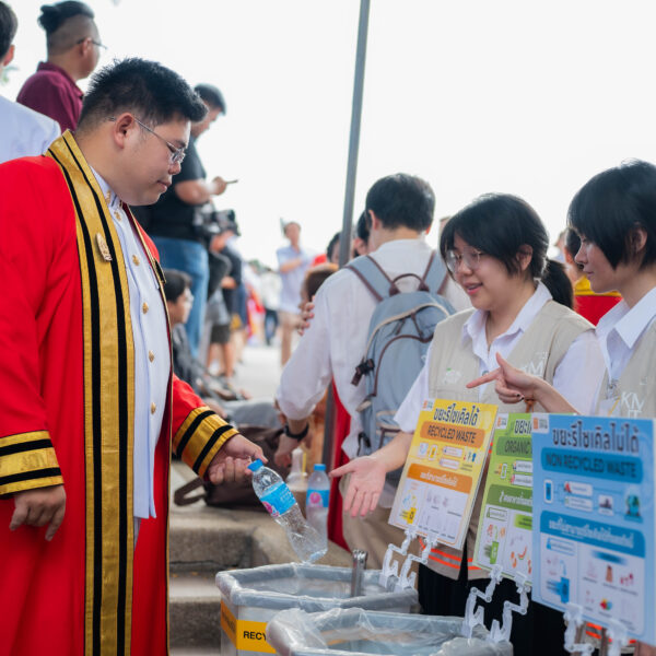 KMUTT Promotes Sustainable Waste Separation on Graduation Ceremony Day for the Academic Year 2023