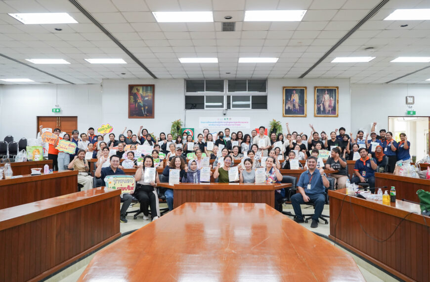 KMUTT Empowers Food Vendors with Health Screenings and Sustainable Food Safety Training 2026